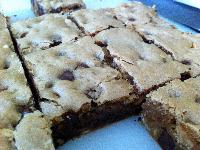 photo of Chocolate Chip Cookie Bars with Rolled Oats