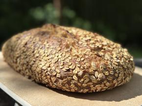 Maura's Bread with Rolled Oats